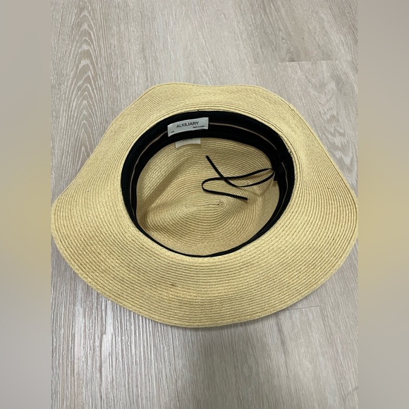 Aritzia Auxiliary Classic Straw Fedora Hat As-Is - Picture 5 of 8